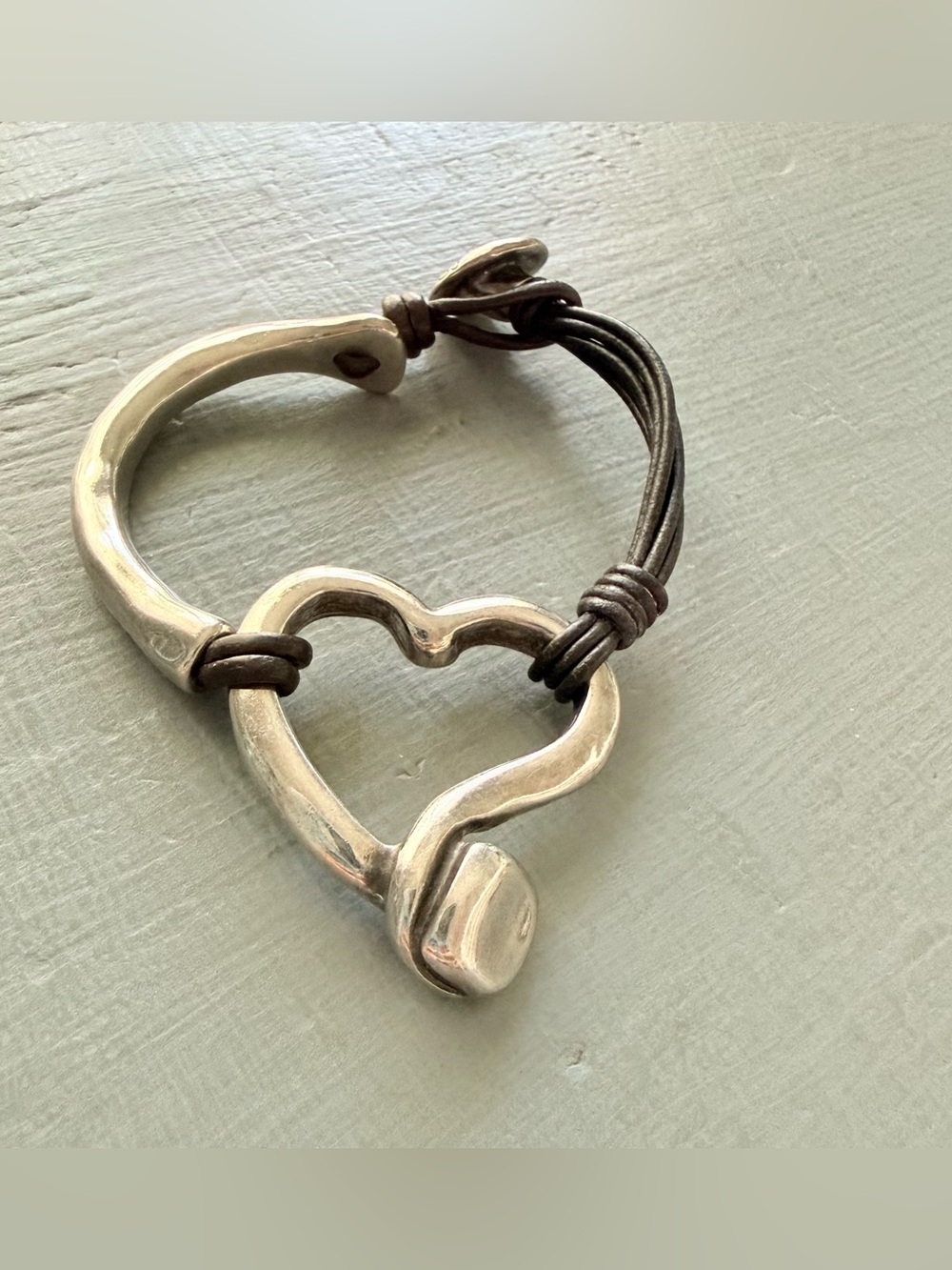 Uno de 50 Silver Heart Toggle Bracelet with Brown Leather Cord